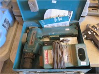 Makita Cordless Drill, Battery, Charger & Case
