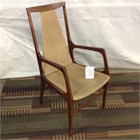 Teak style arm chair