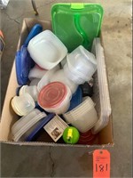 Box lot plastic bowls with lids