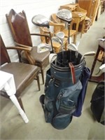 Golf Clubs w/ Golf Bag