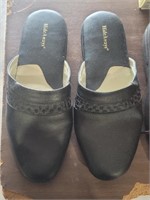Hide Aways - (Size 10) Shoes