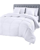 $54 (K) White Bed Comforter