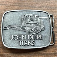 1981 John Deere Buckle: Titan Combine w/grain