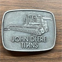 1981 John Deere Buckle: Titan Combine w/grain