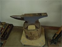 Large anvil on stand & wheels
