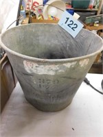 Galvanized  bucket, LA SALLE GOLDEN WASHING