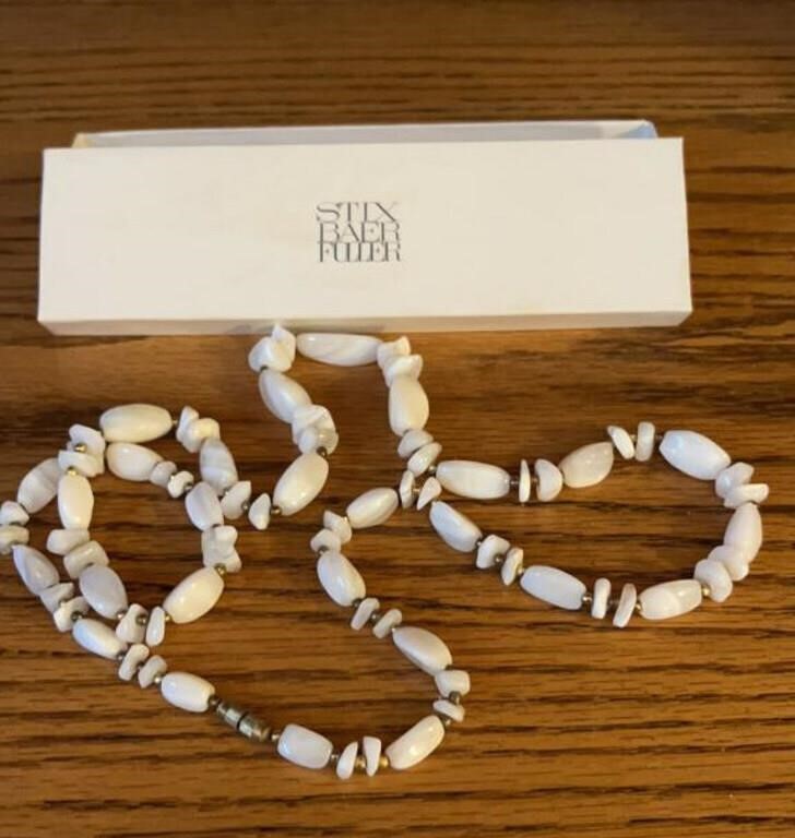 Stick Baer fuller ivory stone necklace w/ box