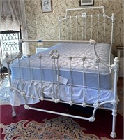 Antique Wrought Iron Full size Bed