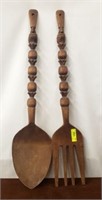 DECORATIVE CARVED WOODEN SPOON/FORK