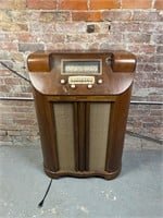 Antique 1940 Stewart Warner Radio Cabinet