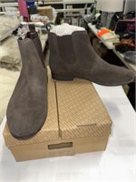 BROWN BOOTS SIZE 10.5