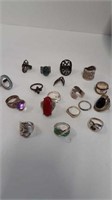 ASSORTMENT OF RINGS