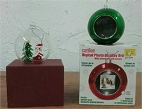 Digital photo display ornament and a glass