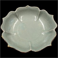 Chinese Celadon Crackle Glazed Lotus Bowl With Met