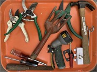 LOT OF ASSORTED HOUSEHOLD & YARD TOOLS