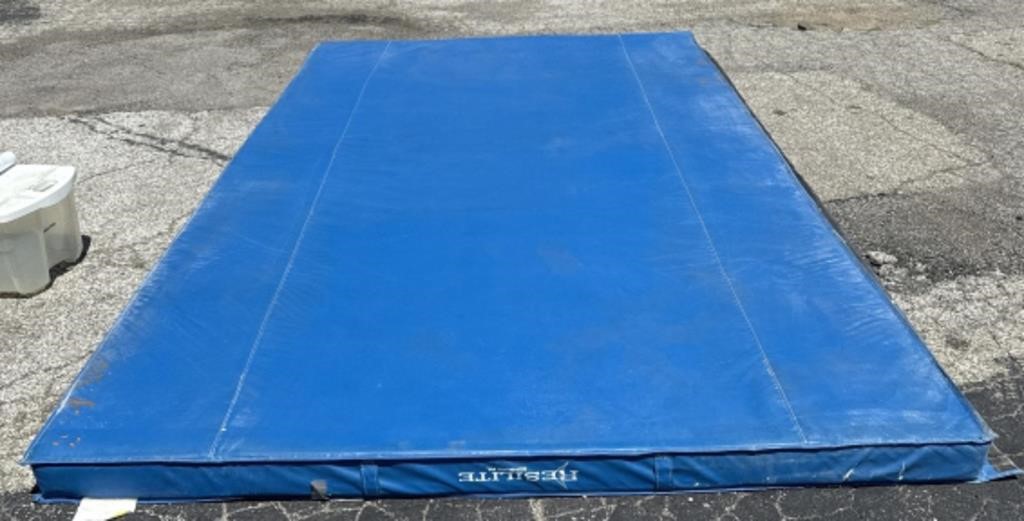 (H) Gymnastic Mat used 5” Thick 96x185 Resilite