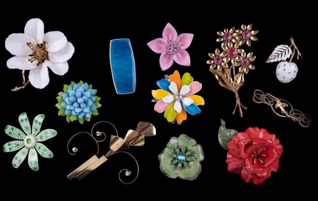 Vintage & Collectible Floral Brooches (12)