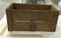 Wooden crate 17.75x8x9 in tall- 1 hole in the