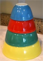 Pyrex Primary Colors Nesting Bowl Set