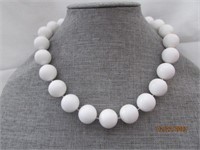 Necklace White Beads On String 19"