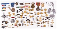 US MILITARY INSIGNIA PINS AND MEDALS