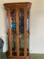 Curio cabinet Wooden
