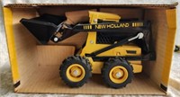 Ertl New Holland Die Cast Skid Steer Loader