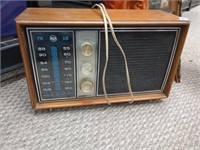 RCA radio 10.5 x 15.5x6