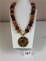 GRAZIANO CHUNKY ACRYLIC BEAD NECKLACE WITH AMBER