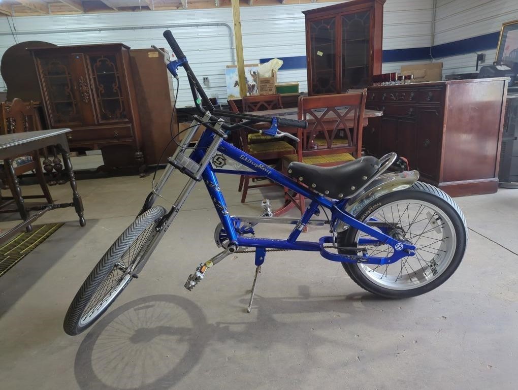 Sting Ray Chopper style pedal bike