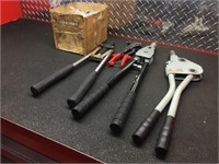 4 Hand Riviters, Ranging From Small To Large