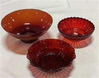 Red dishes
