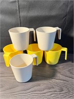 Vintage Fremware Plastic Retro Cups