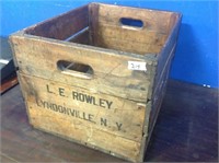 L.E. ROWLEY ADVERTISING BOX