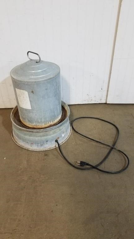 Galvanized Water Fount w/Electric Warmer