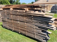 White Oak 4/4 Rough Sawn Lumber