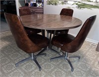 1968 Mid Century Chromcraft Dinette w/ Chairs