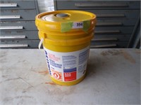 5 GAL BUCKET OF KOMATSU SAE 30W POWER TRAIN OIL