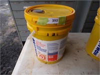 5 GAL BUCKET OF KOMATSU SAE 30W POWER TRAIN OIL