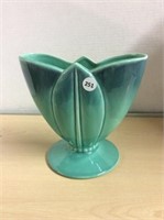Green Vase marked Royal Haeger R1523
