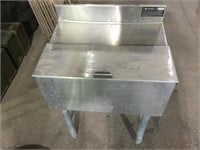 Stainless Sink W/Cover, 33”T x 24”W x 18”D