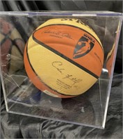 SIGNED WNBA BASKETBALL / SPORTS MEMORABILIA