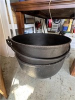 2 Cast Iron Pots