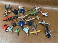 Treasure Hunt Lot (24) Die Cast Airplanes