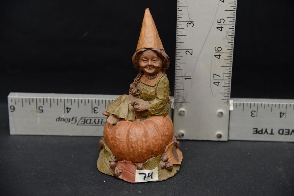 TOM CLARK GNOME "PUMPKIN"