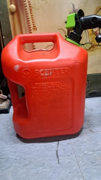 5 gal gas can
