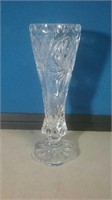 Heavy crystal Bud vase 6 and 1/2 in tall