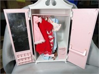 Barbie Susy Goose Wardrobe w/ Clothes & Misc