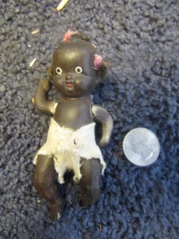 VINTAGE HINGED AFRICAN DOLL - BROKEN FOOT