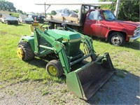 John Deere 420 tractor w/ loader